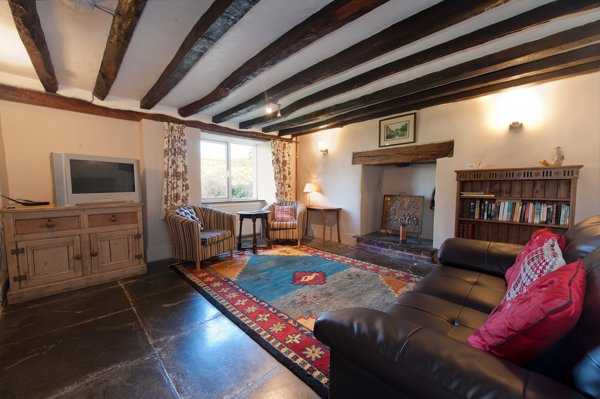 The Farmhouse - 16 Century Family Accommodation, Cornwall